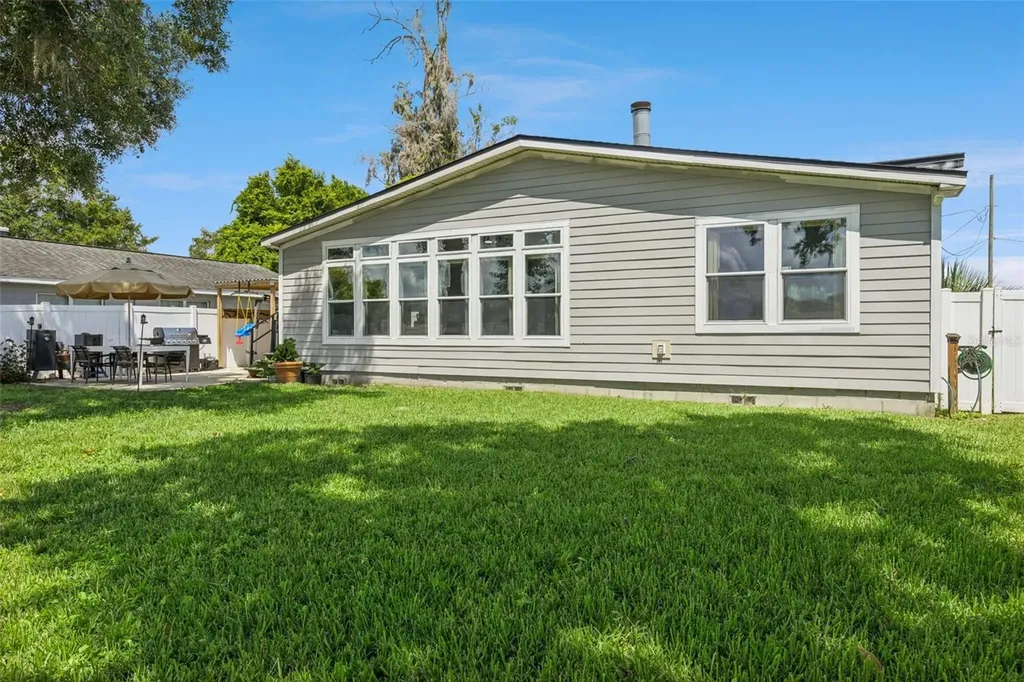 653 Lake Mobile Drive Altamonte Springs FL 32701