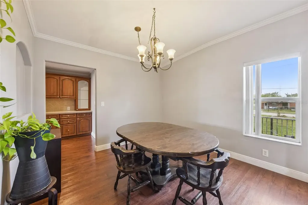 653 Lake Mobile Drive Altamonte Springs FL 32701