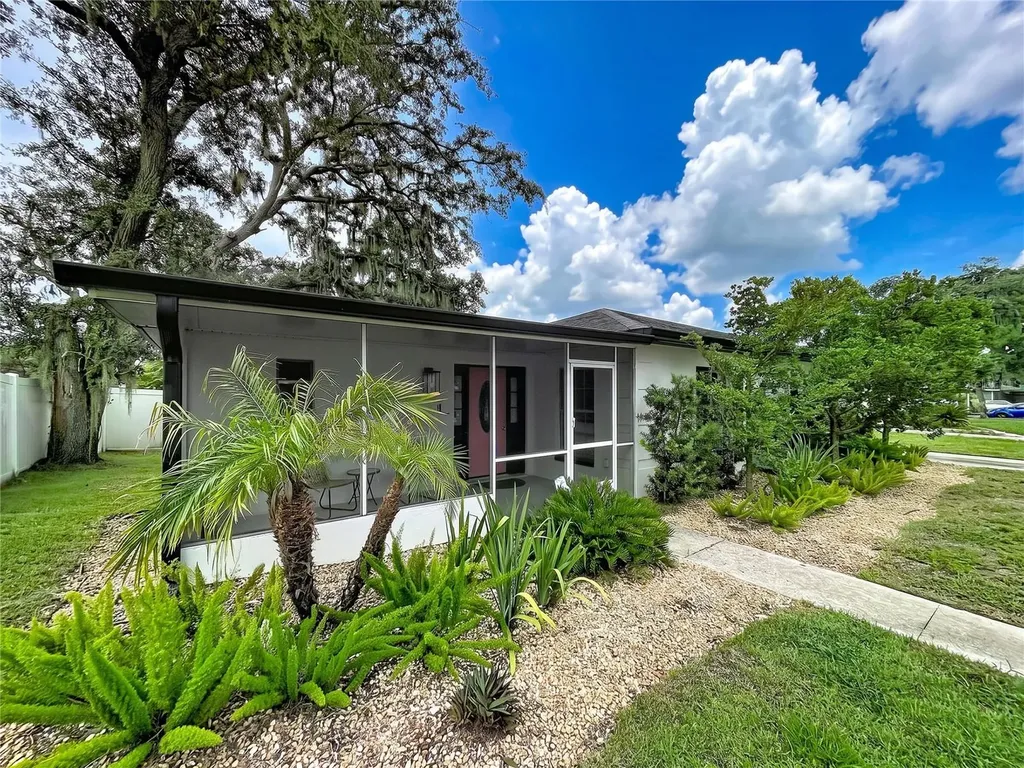 1005 Hallwood Loop Brandon FL 33511