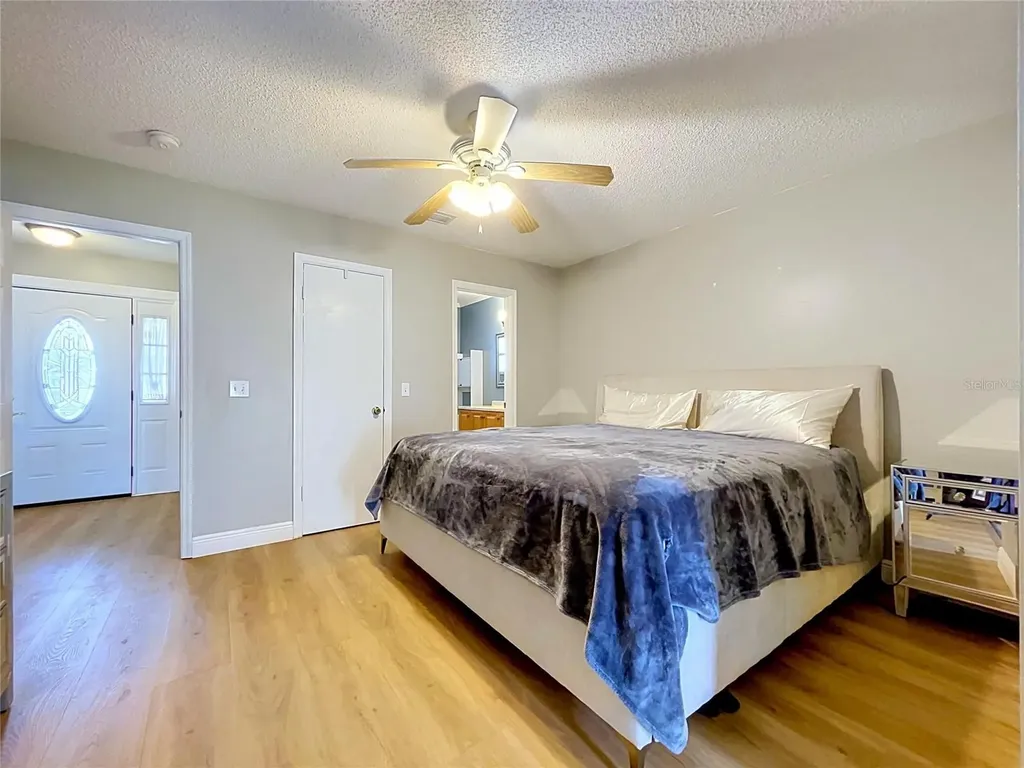 1005 Hallwood Loop Brandon FL 33511