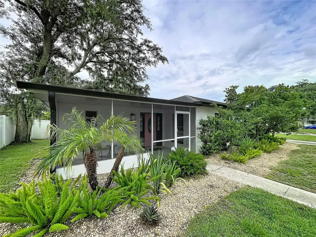 1005 Hallwood Loop Brandon FL 33511