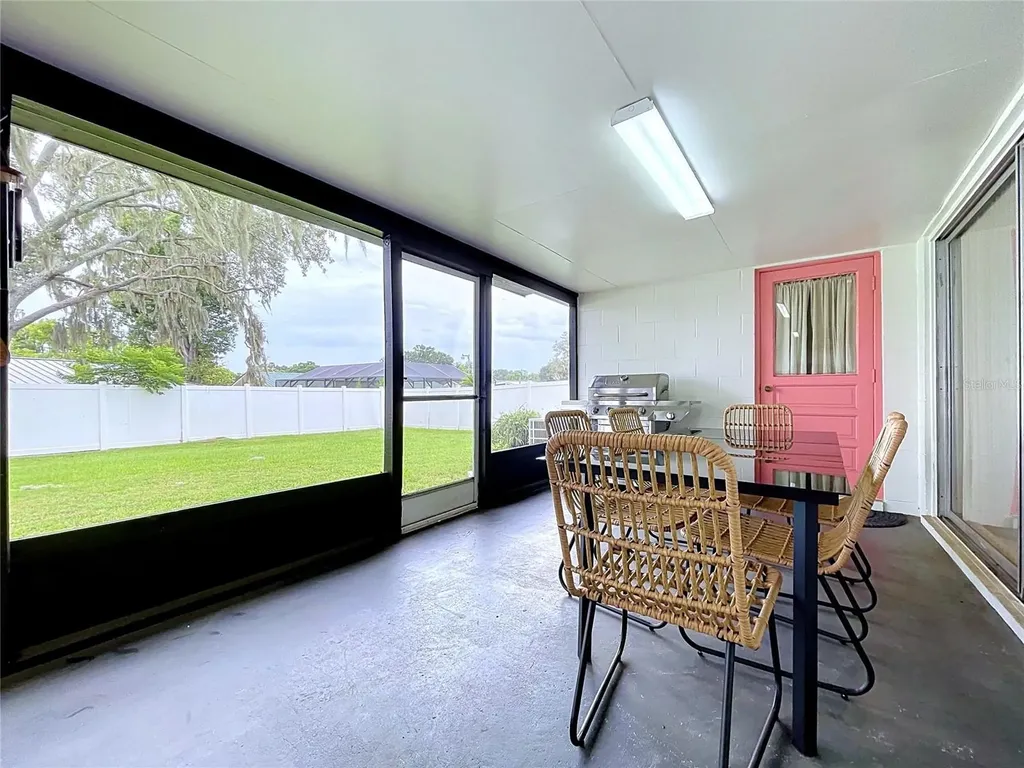 1005 Hallwood Loop Brandon FL 33511