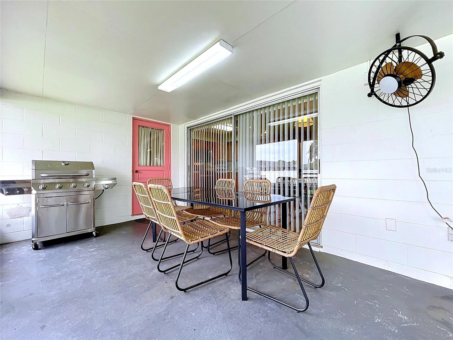 1005 Hallwood Loop Brandon FL 33511