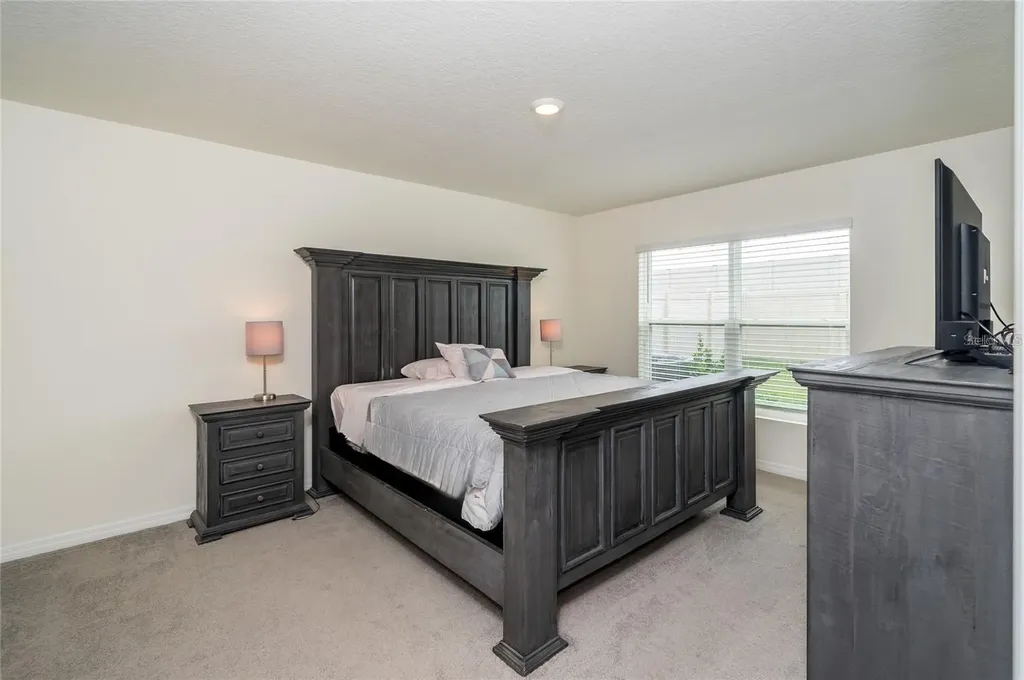 7590 Broad Pointe Drive Zephyrhills FL 33540