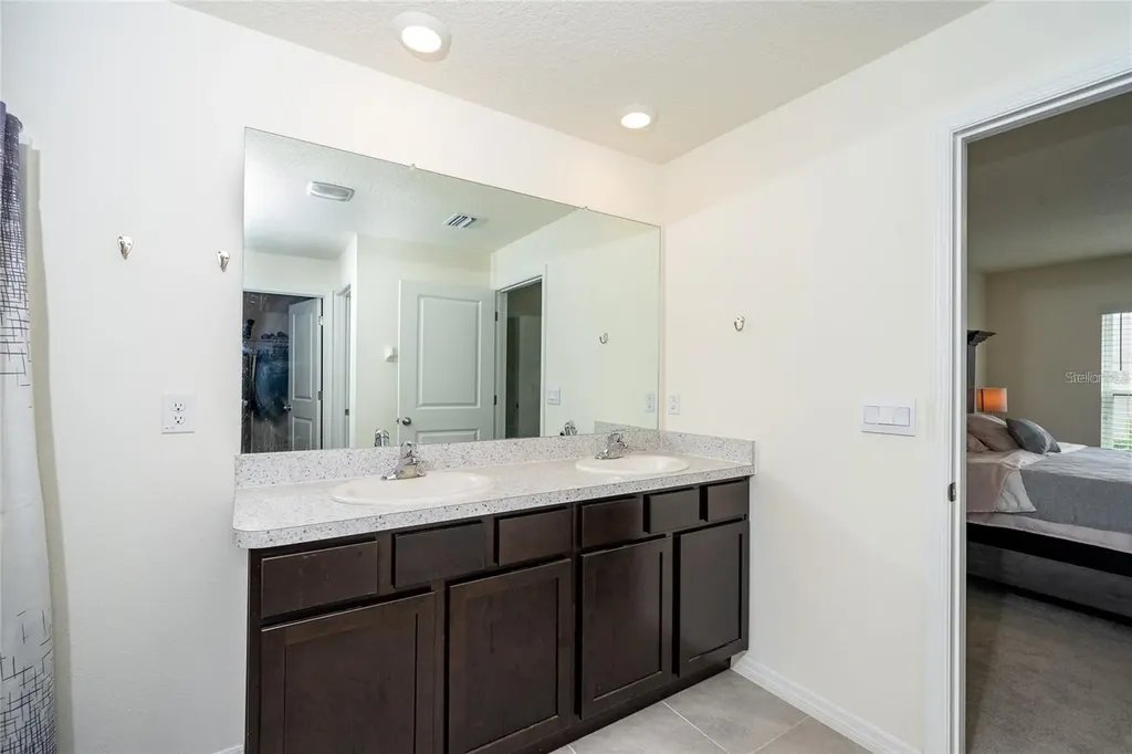 7590 Broad Pointe Drive Zephyrhills FL 33540