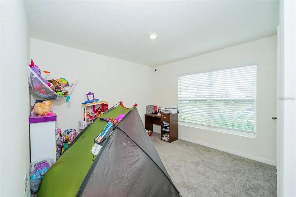 7590 Broad Pointe Drive Zephyrhills FL 33540