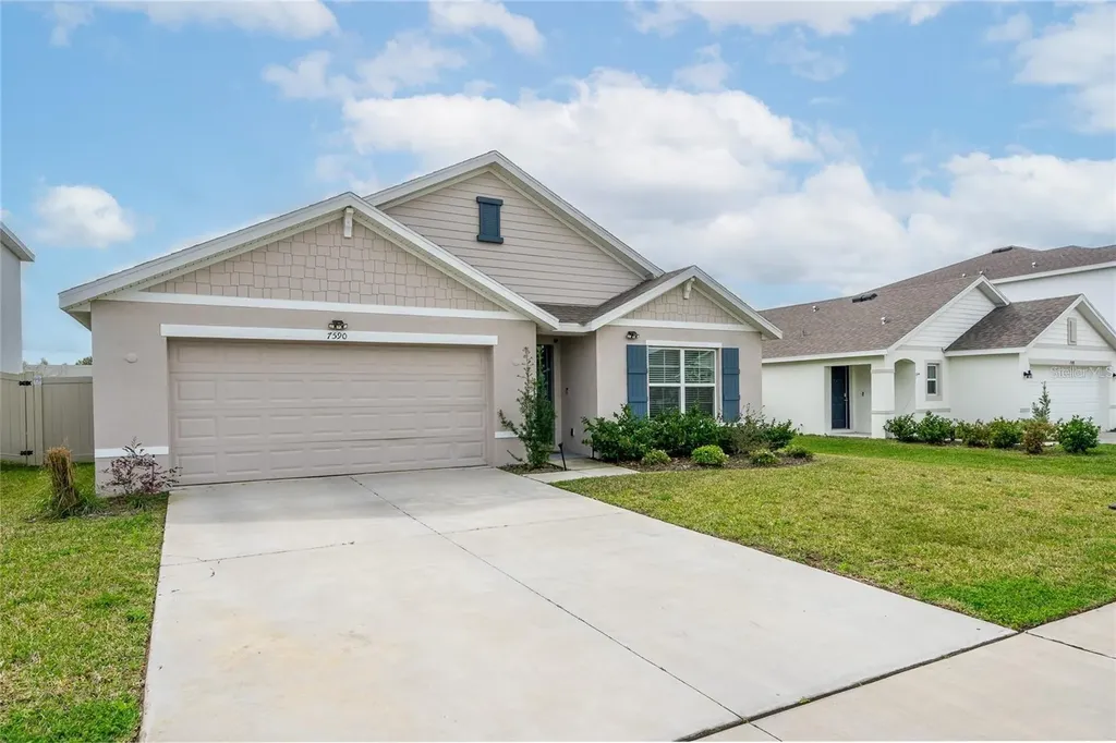 7590 Broad Pointe Drive Zephyrhills FL 33540