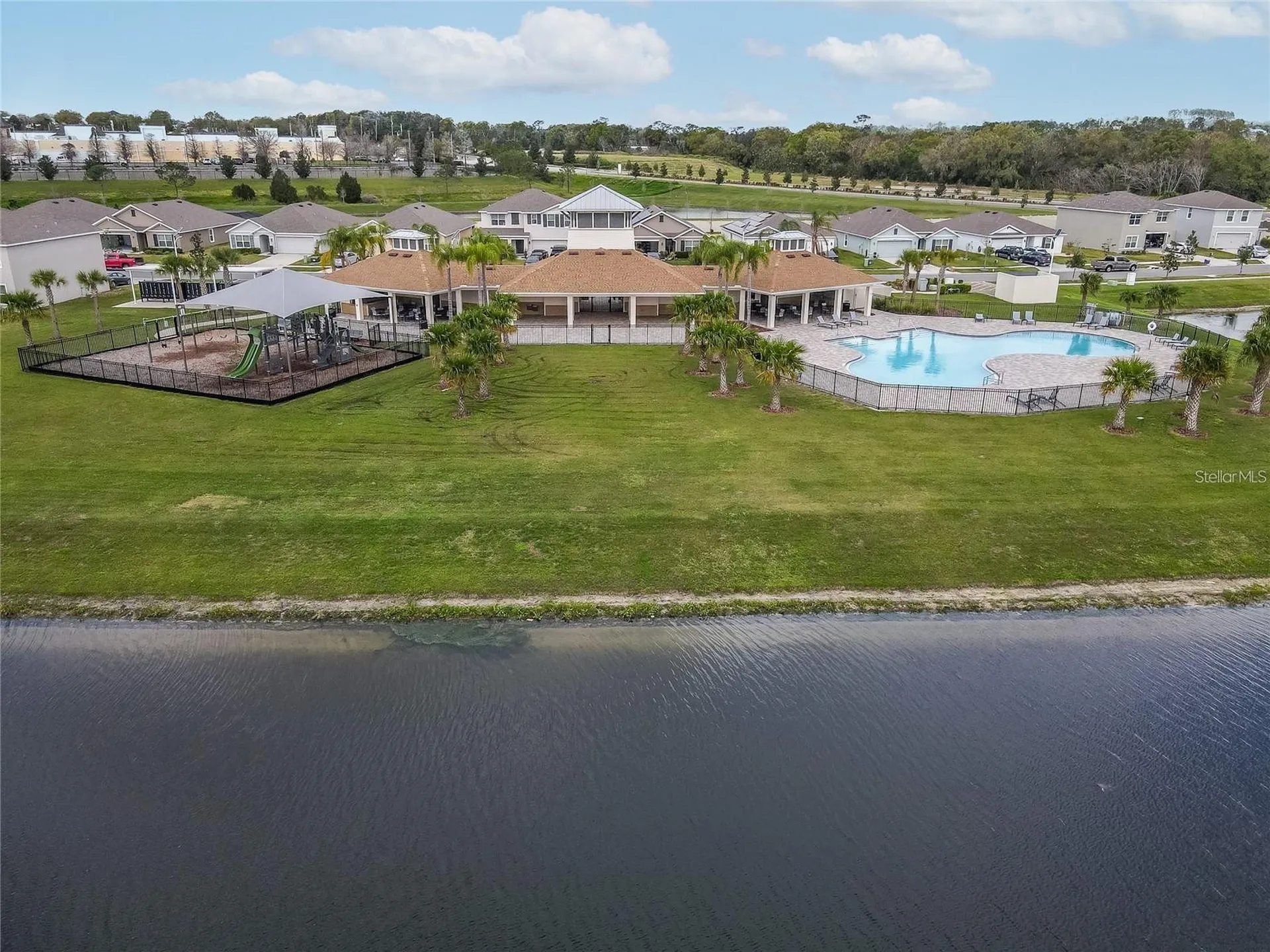 7590 Broad Pointe Drive Zephyrhills FL 33540