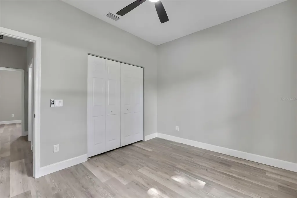 13649 13th Street Dade City FL 33525