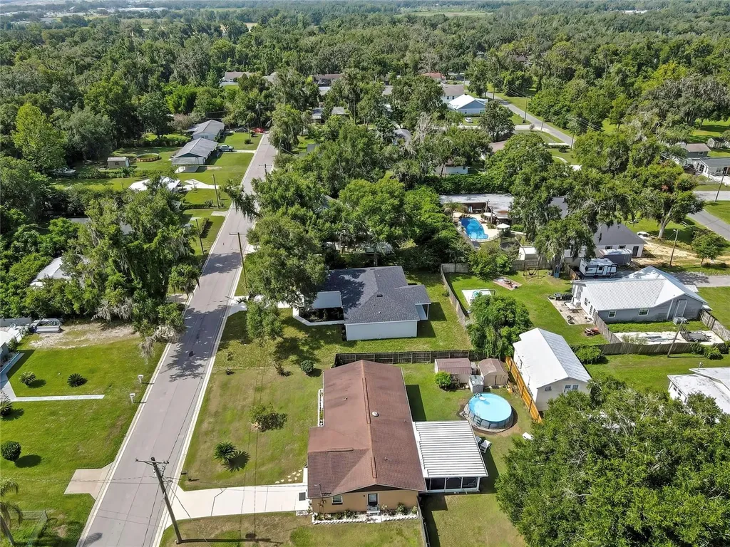 13649 13th Street Dade City FL 33525