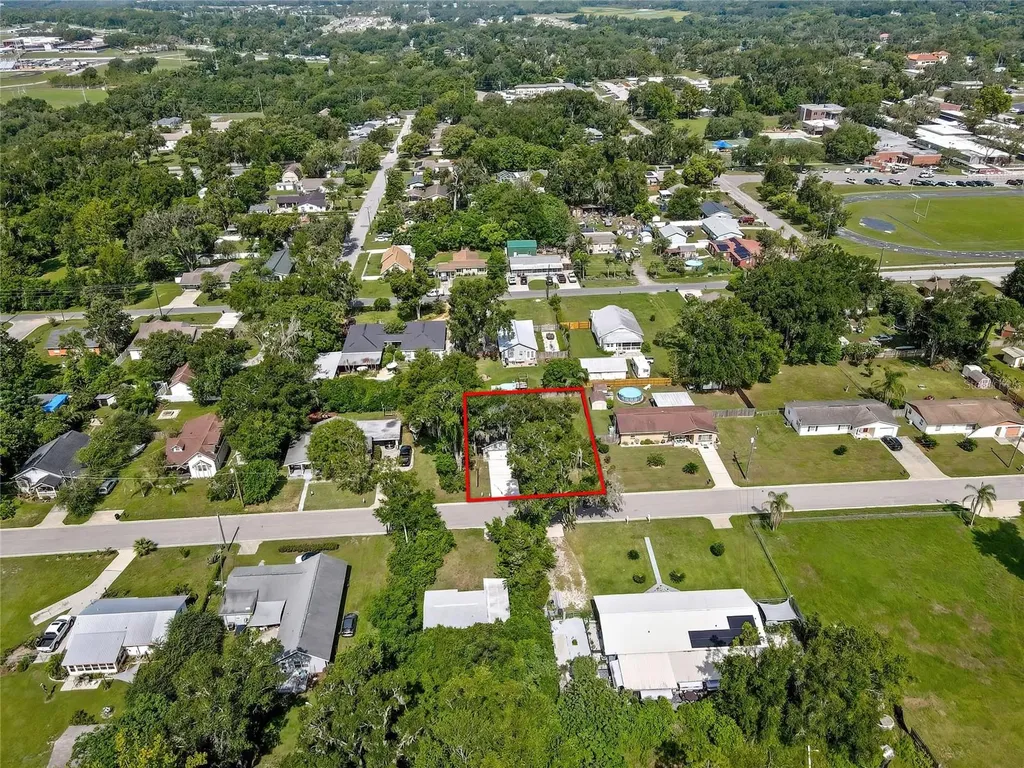 13649 13th Street Dade City FL 33525