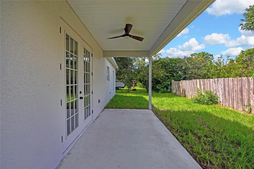 13649 13th Street Dade City FL 33525