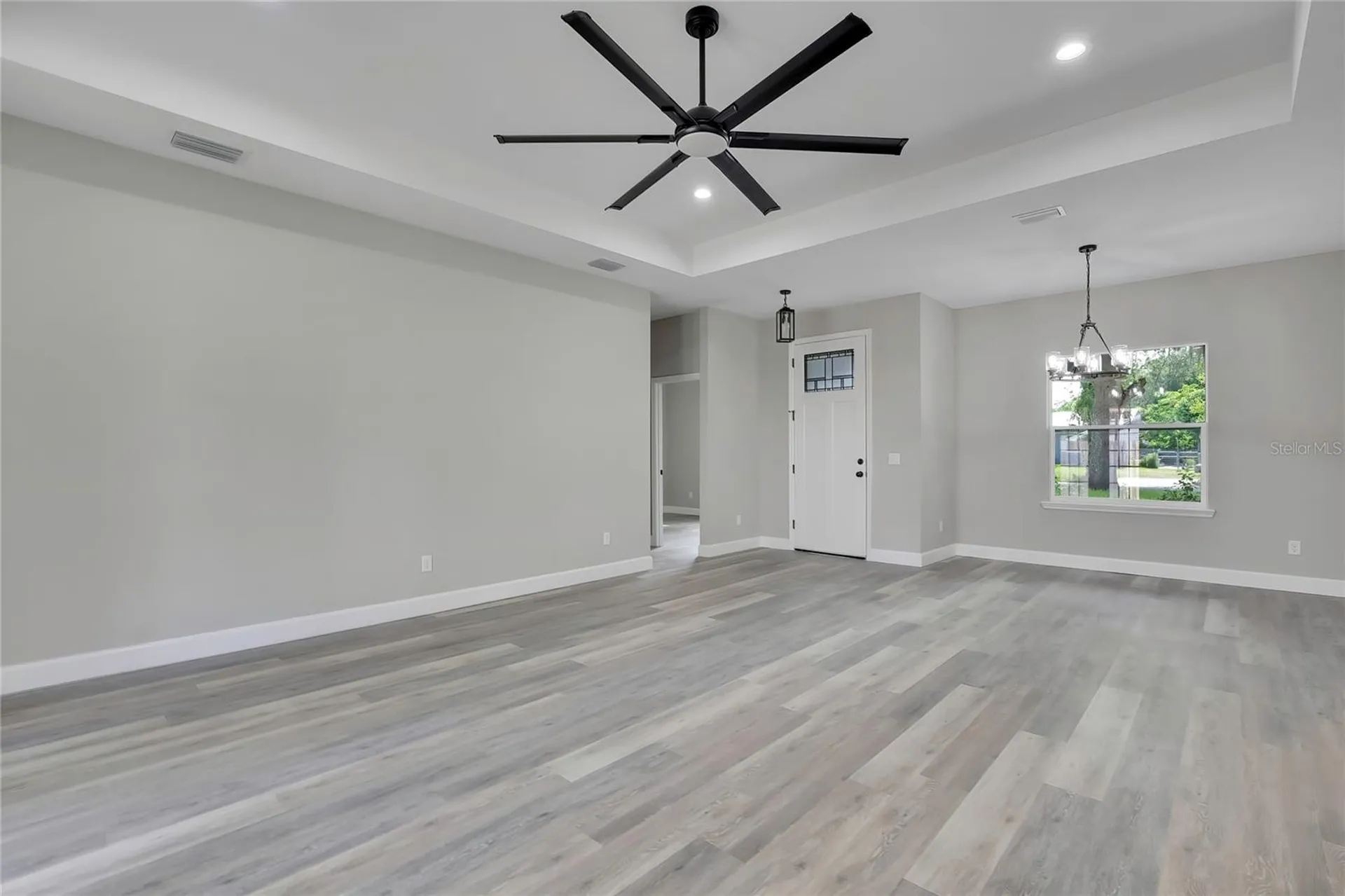 13649 13th Street Dade City FL 33525