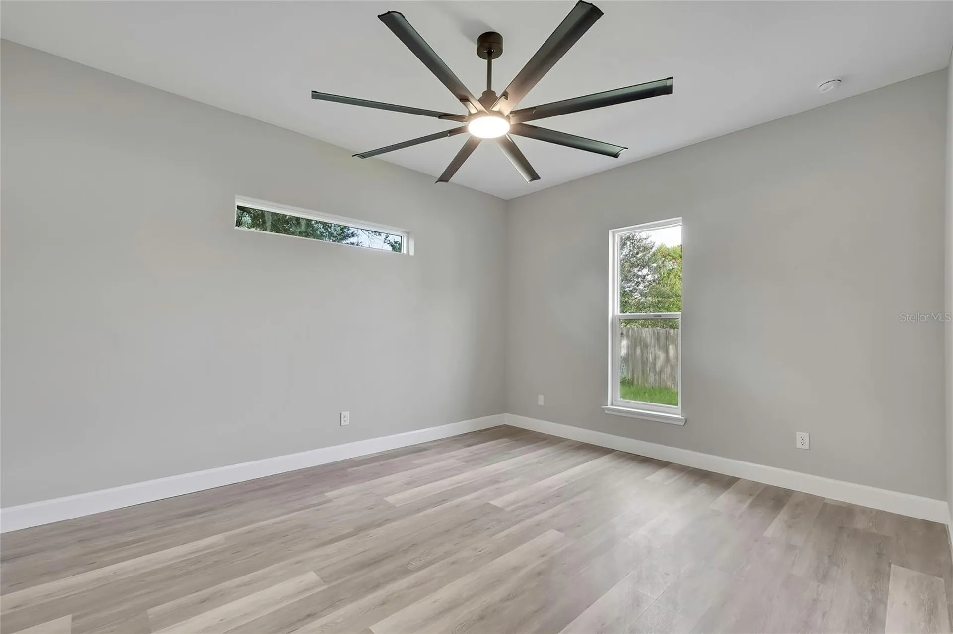 13649 13th Street Dade City FL 33525