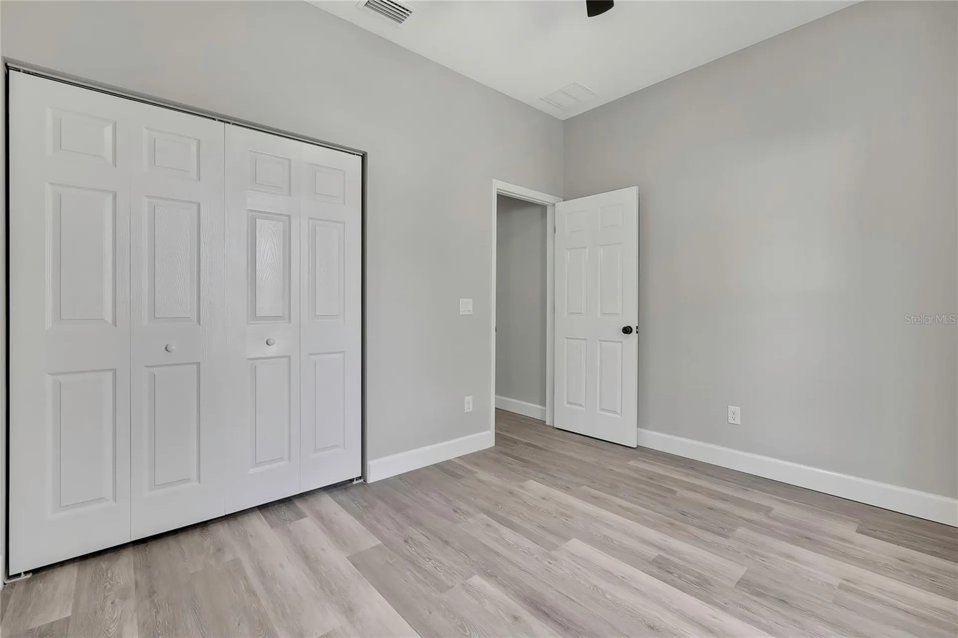 13649 13th Street Dade City FL 33525