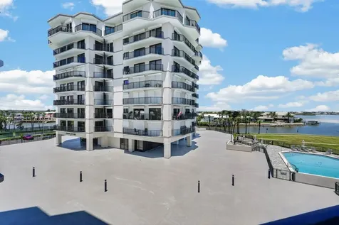 503 N Causeway New Smyrna Beach FL 32169