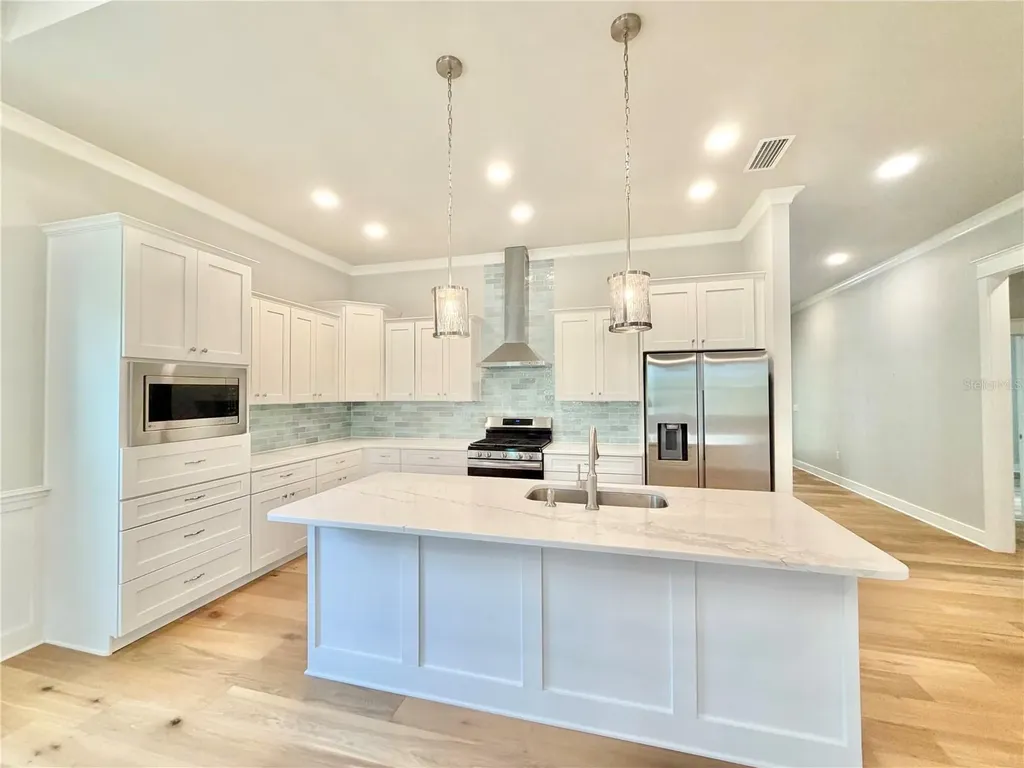2537 NW 48th Terrace Gainesville FL 32606