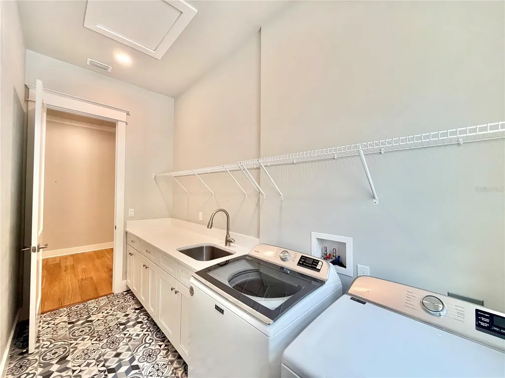 2537 NW 48th Terrace Gainesville FL 32606