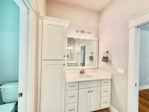 2537 NW 48th Terrace Gainesville FL 32606