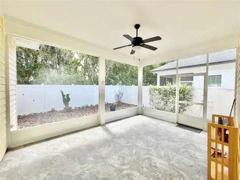 2537 NW 48th Terrace Gainesville FL 32606