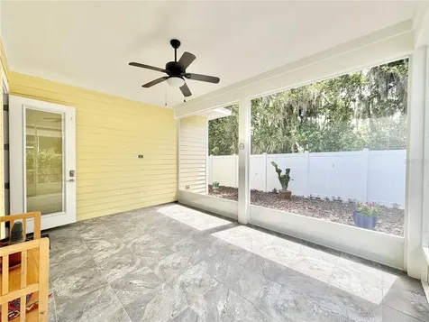 2537 NW 48th Terrace Gainesville FL 32606