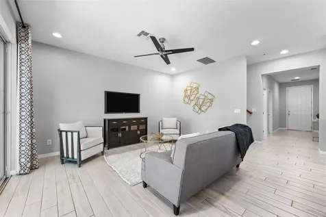 4723 Conway Road Orlando FL 32812