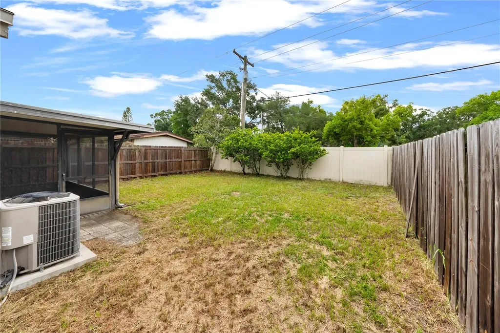 5116 Lesher Court Tampa FL 33624