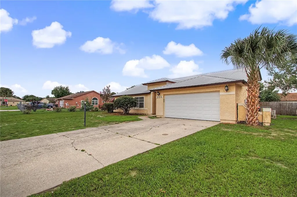 306 Oak Track Radial Ocala FL 34472