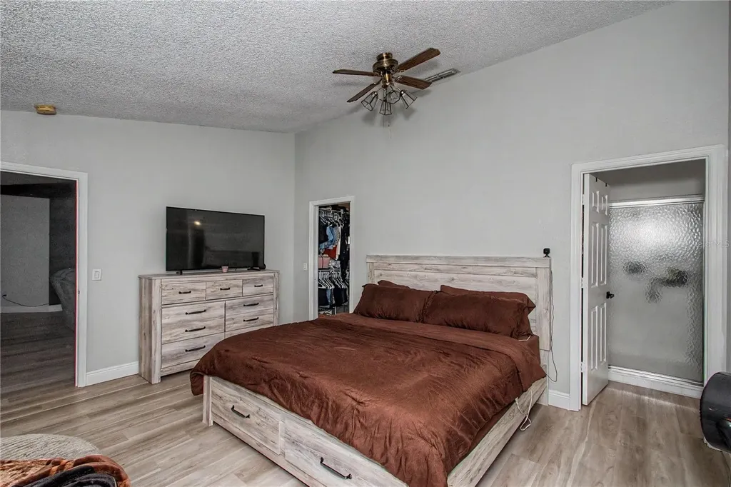 306 Oak Track Radial Ocala FL 34472