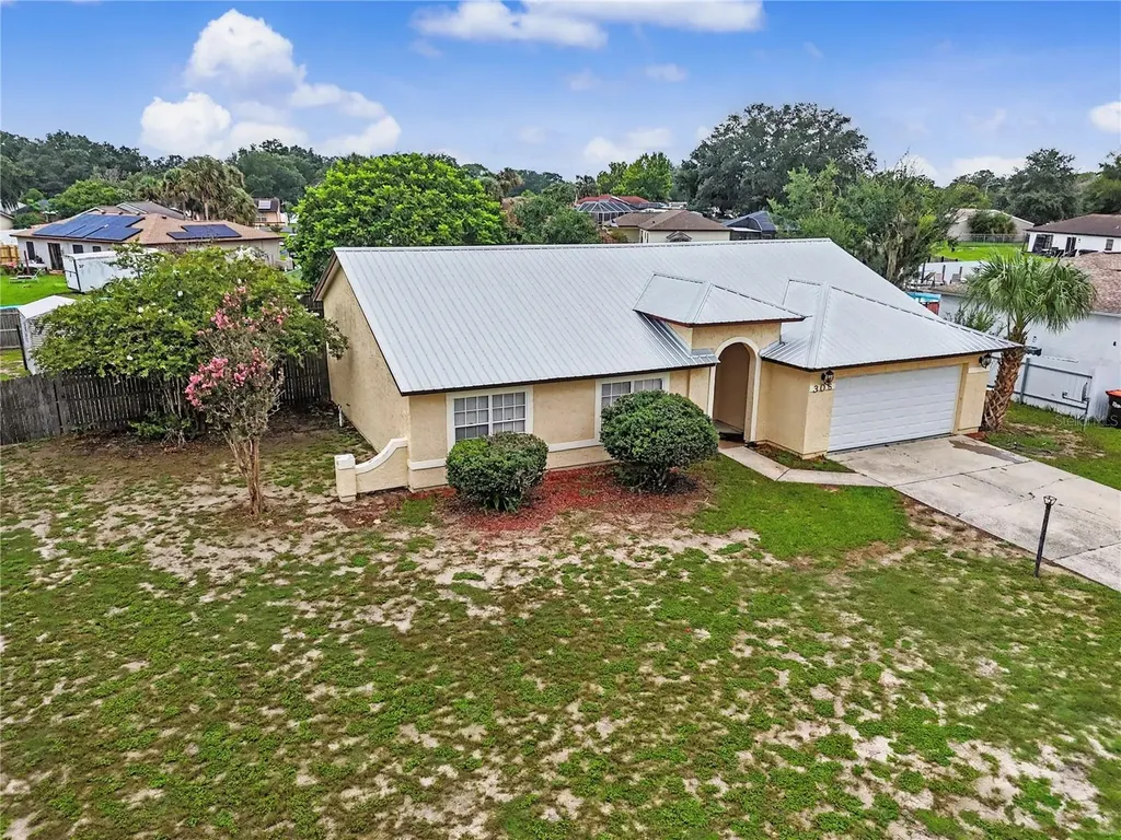 306 Oak Track Radial Ocala FL 34472
