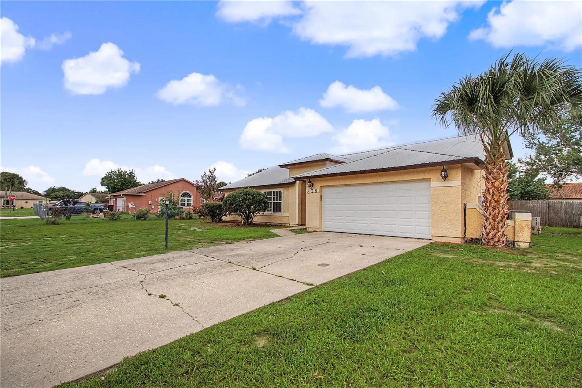 306 Oak Track Radial Ocala FL 34472