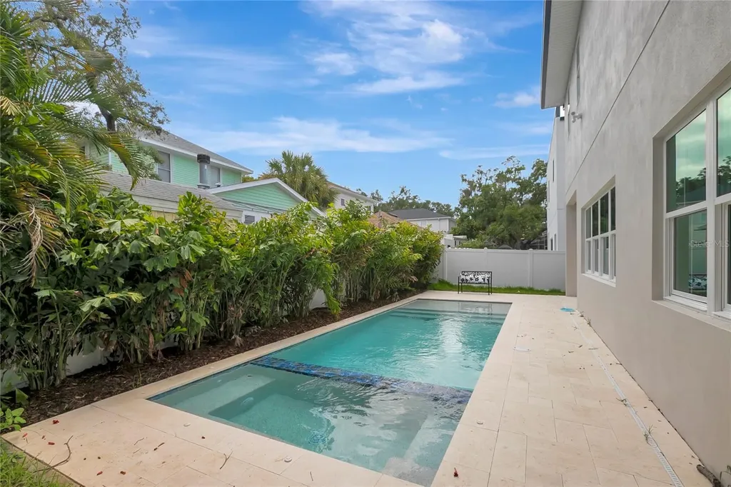 3106 W Coachman Avenue Tampa FL 33611