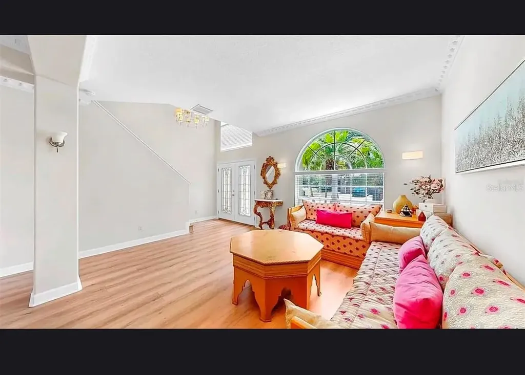 632 Tanana Fall Drive Ruskin FL 33570