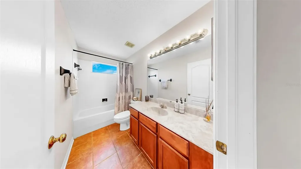 632 Tanana Fall Drive Ruskin FL 33570