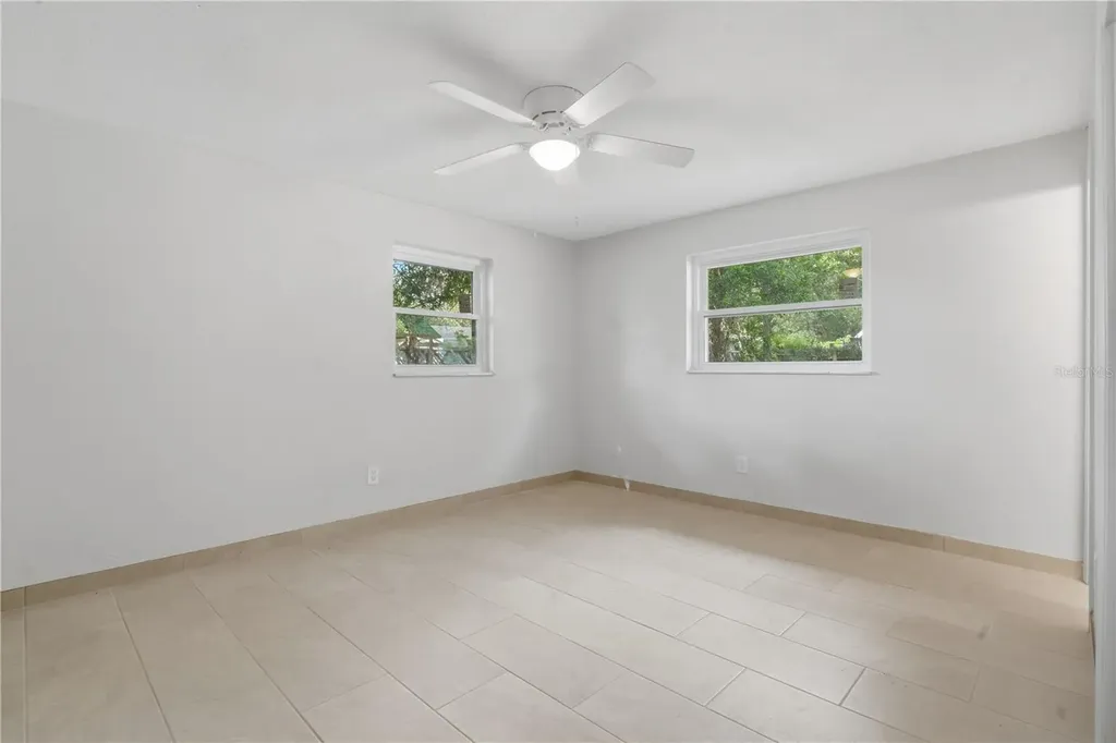 1528 Valencia Avenue Daytona Beach FL 32117