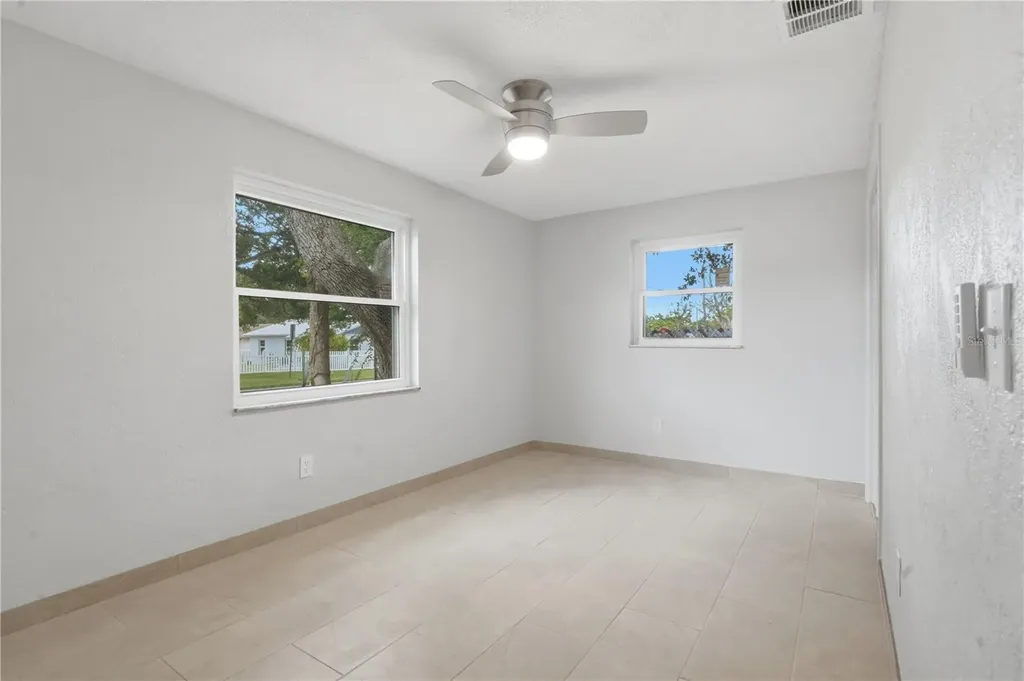 1528 Valencia Avenue Daytona Beach FL 32117