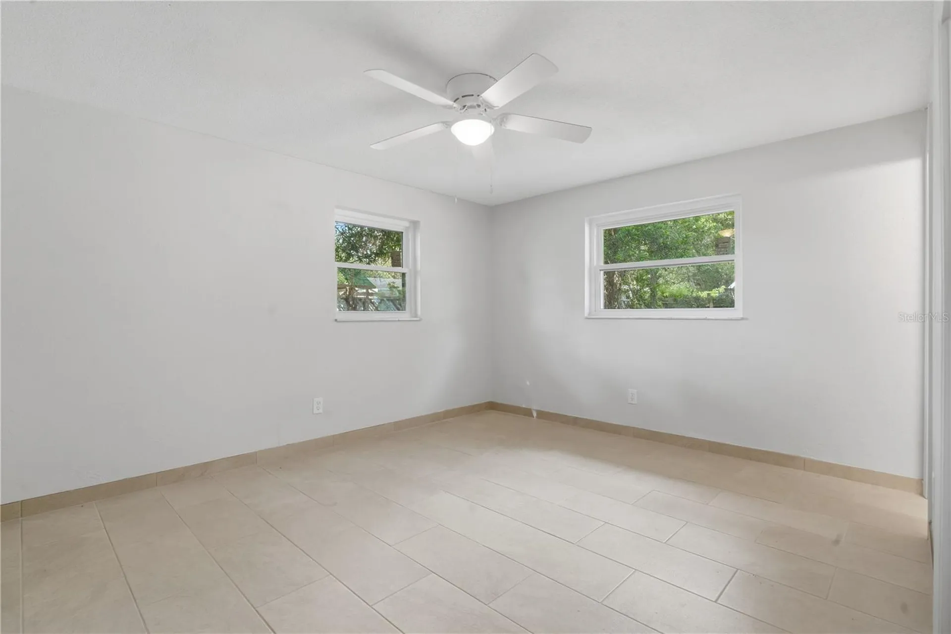 1528 Valencia Avenue Daytona Beach FL 32117