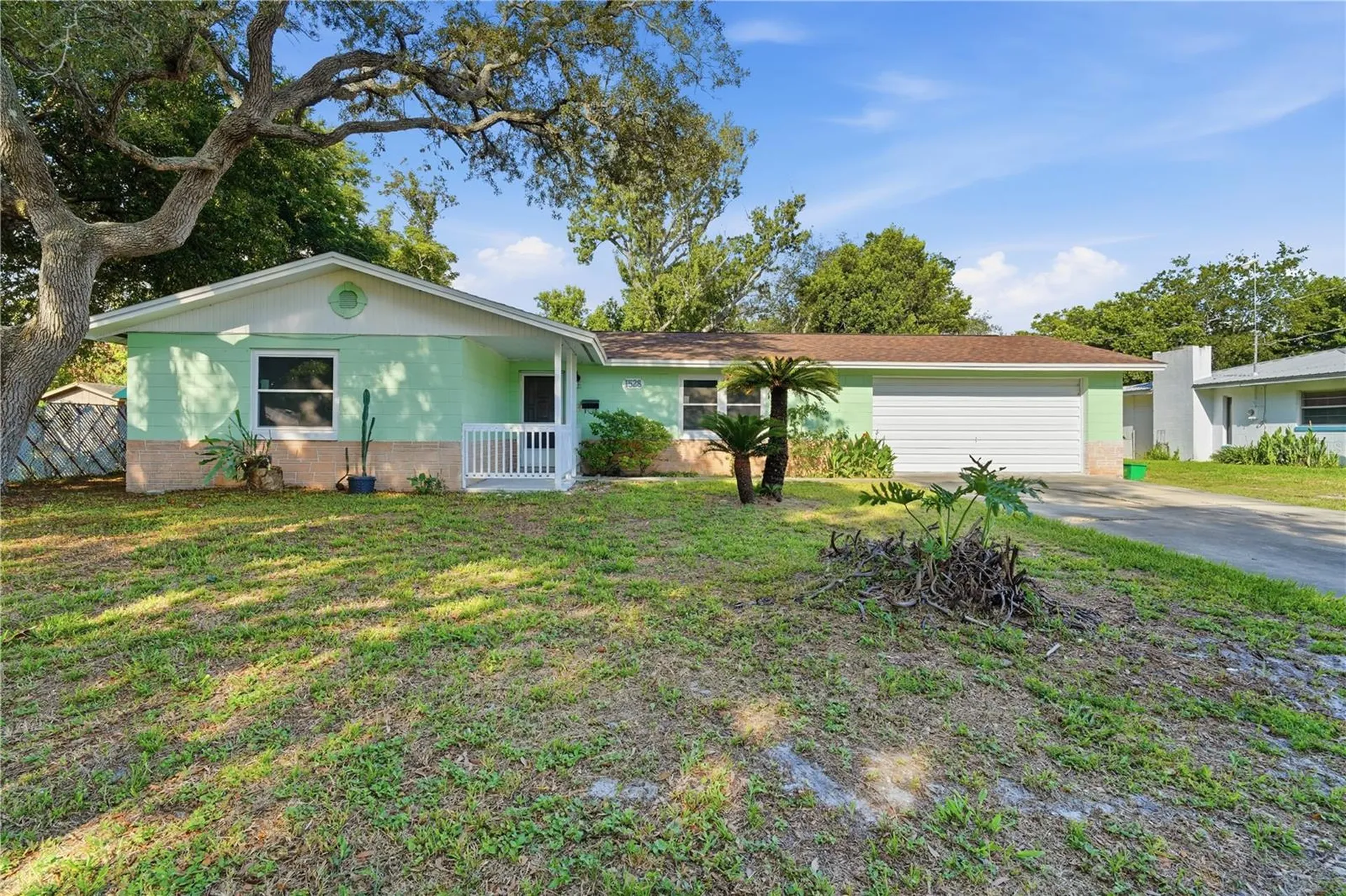 1528 Valencia Avenue Daytona Beach FL 32117