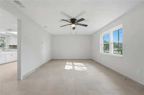 1528 Valencia Avenue Daytona Beach FL 32117