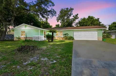 1528 Valencia Avenue Daytona Beach FL 32117