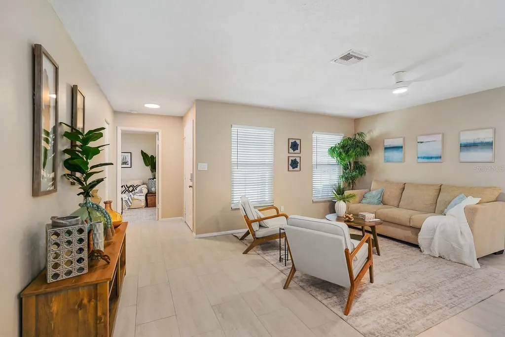 635 Melody Circle Sarasota FL 34237