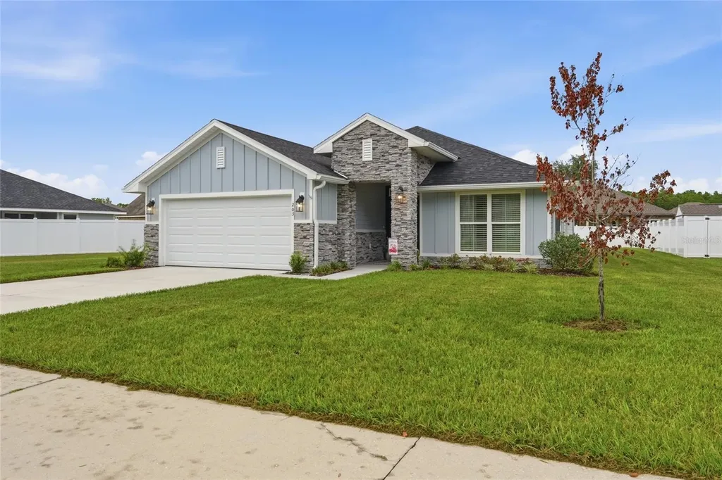203 SW Silver Palm Drive Lake City FL 32024