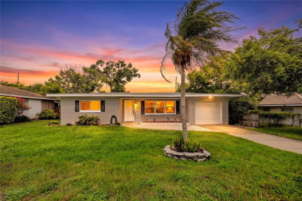 703 24th Street SW Largo FL 33770