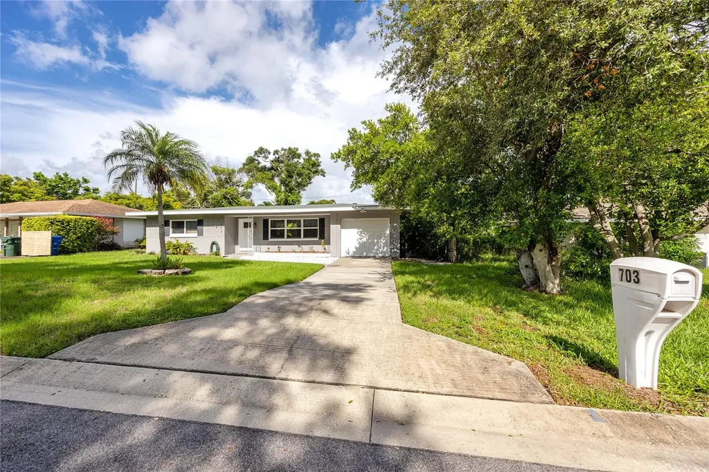 703 24th Street SW Largo FL 33770