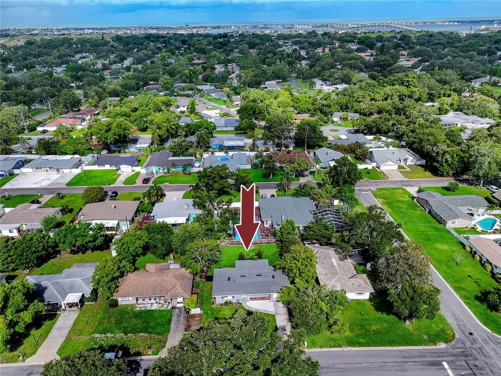 703 24th Street SW Largo FL 33770
