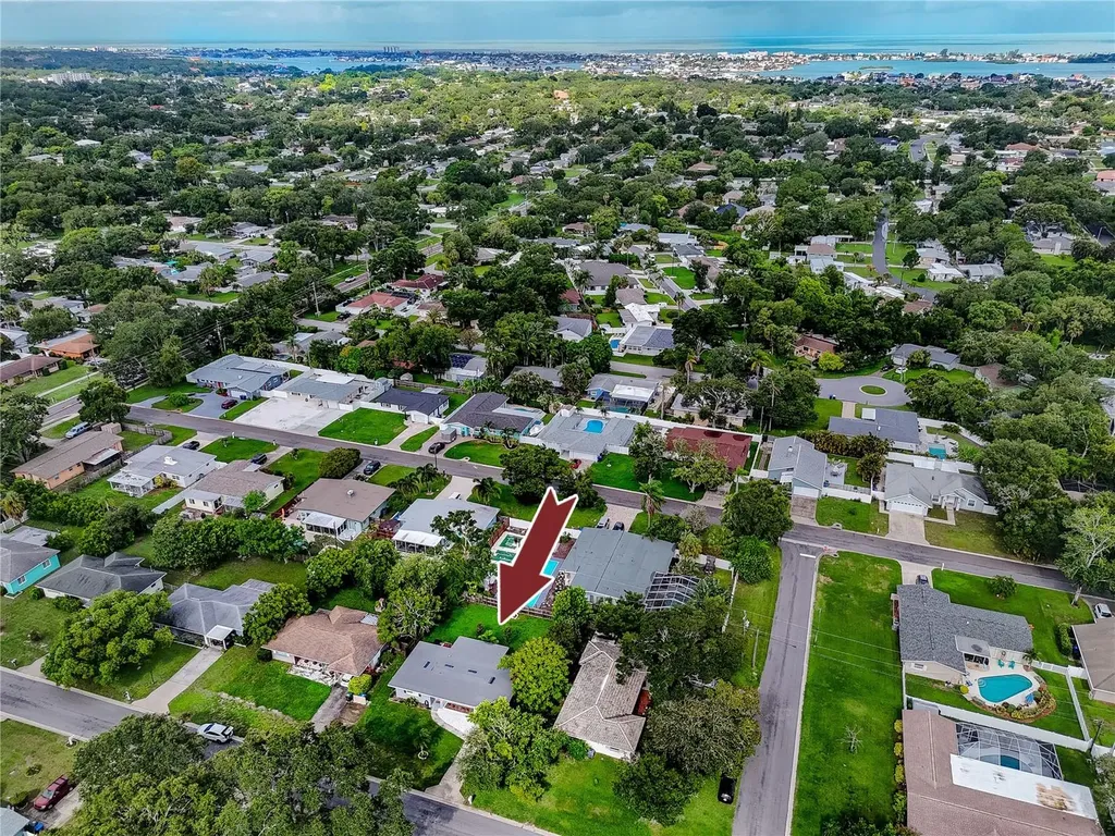 703 24th Street SW Largo FL 33770
