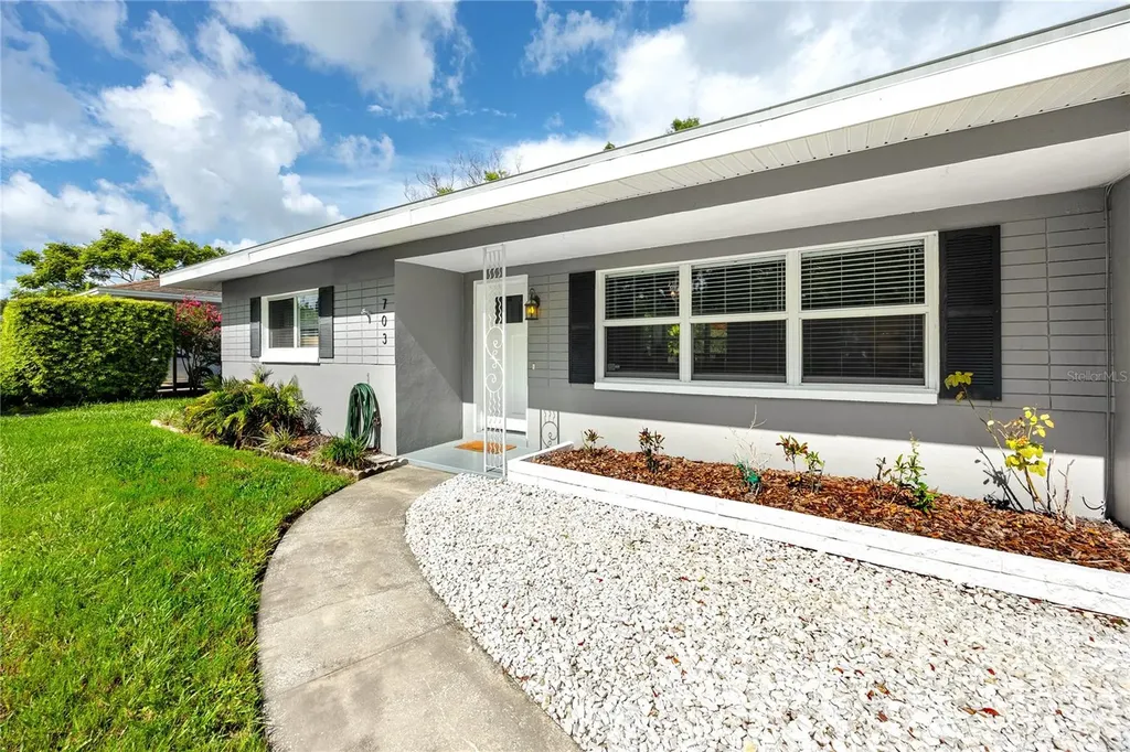 703 24th Street SW Largo FL 33770