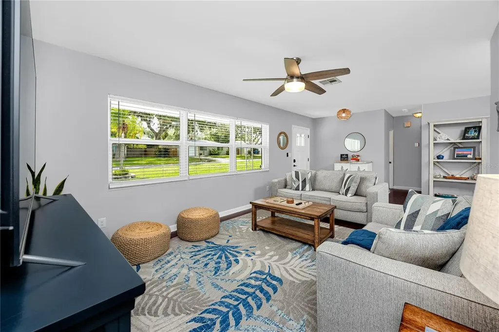 703 24th Street SW Largo FL 33770