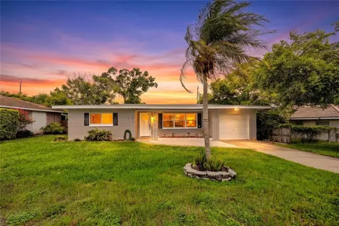 703 24th Street SW Largo FL 33770