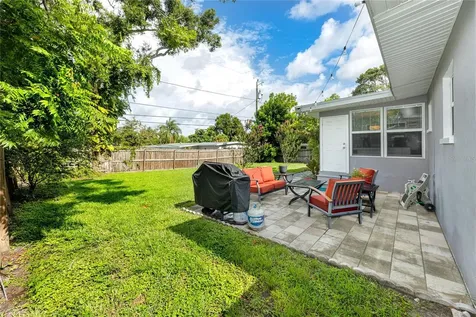 703 24th Street SW Largo FL 33770